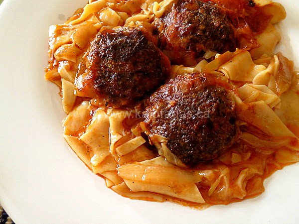 Baked Keftedes With Onions & Korres | Kalofagas.ca